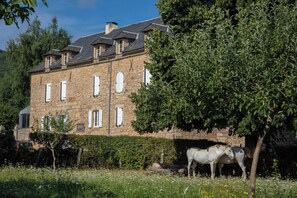 Front of property - Le Clos du Barry (Laissac-Severac-l'Eglise)