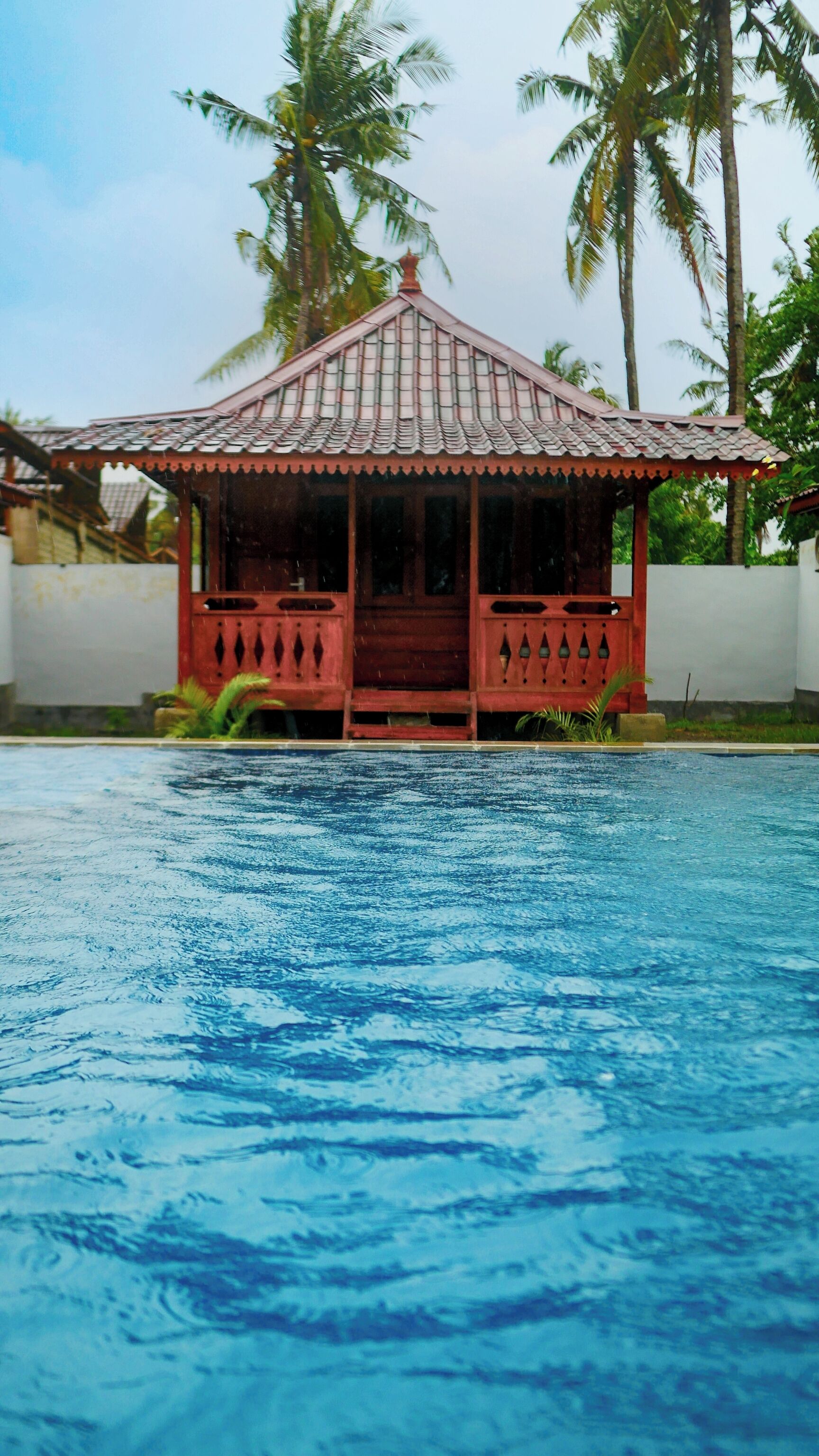 Kolam renang outdoor