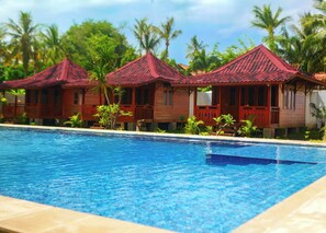Desk, laptop workspace, free WiFi - Welly Bungalow (Gili Trawangan)