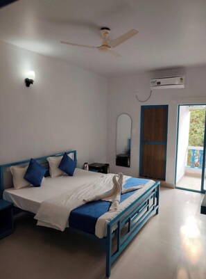 Desk - Tantra Beach Resort (Mandrem)