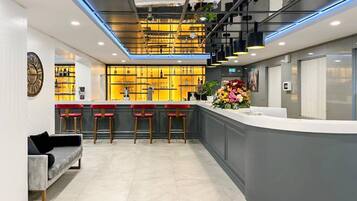 Bar (in der Unterkunft)