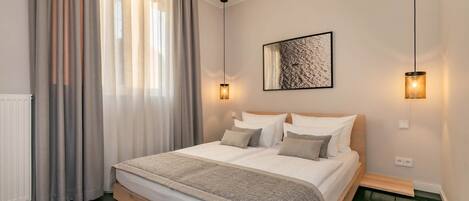 Bügeleisen/Bügelbrett, Reisekinderbett, kostenloses WLAN, Bettwäsche