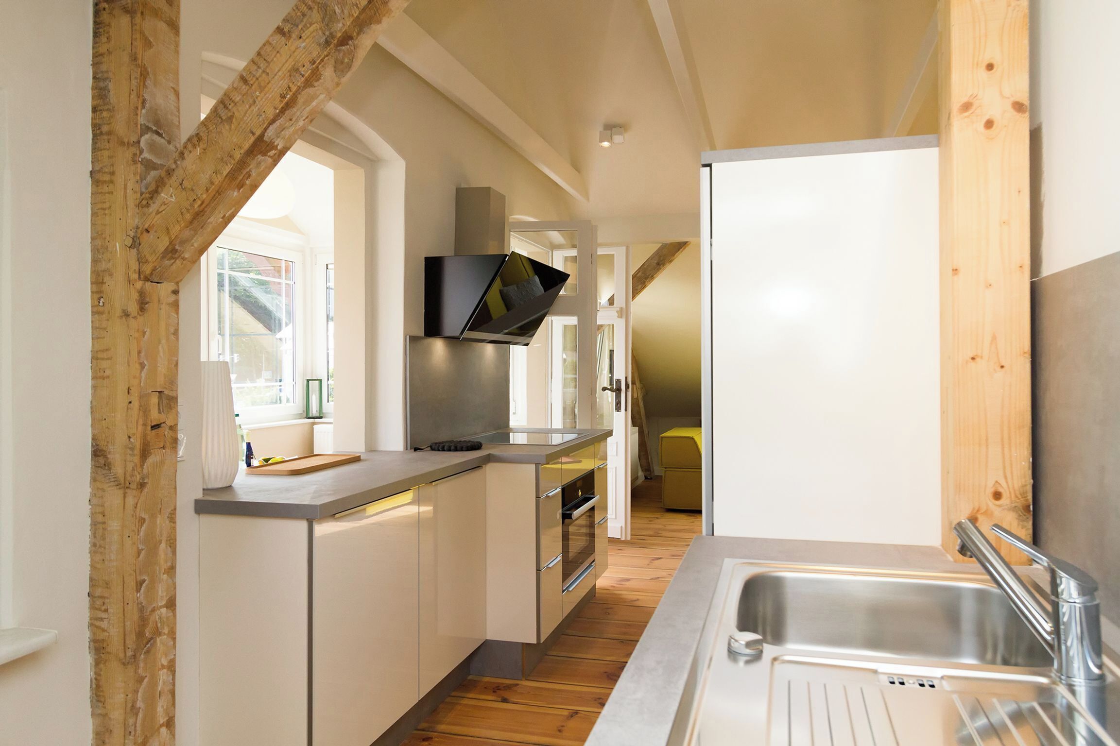 ثلاجة، ميكروويف، فرن، موقد طهي مسطح