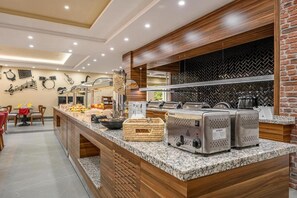 تناول الطعام