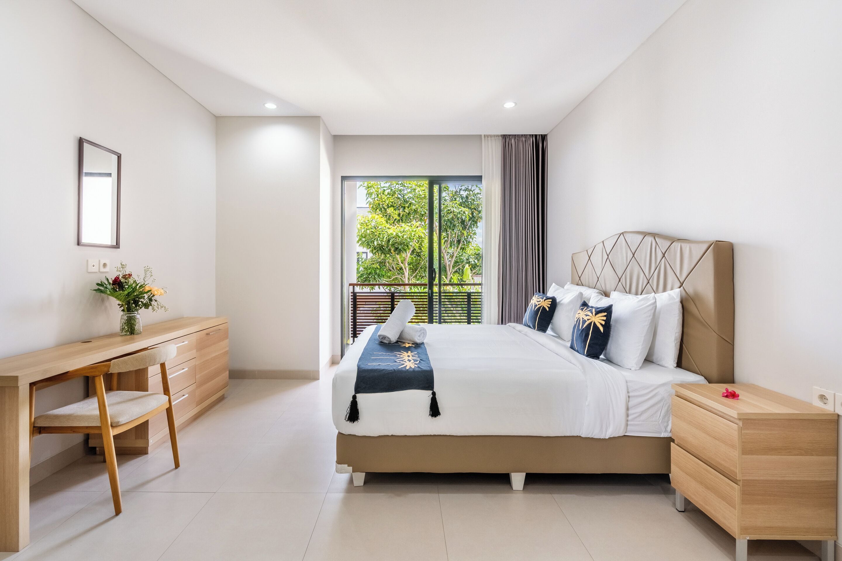 In-room safe, desk, laptop workspace, iron/ironing board