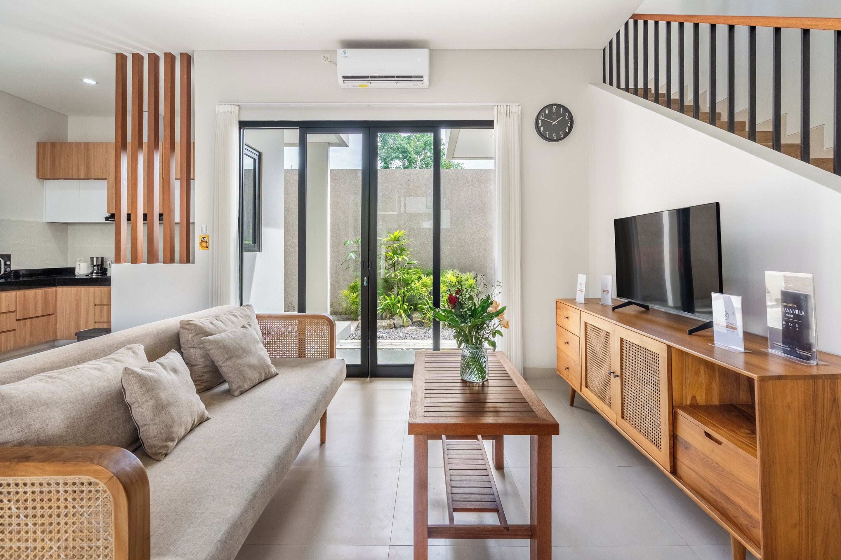 Familienvilla, Gartenblick | Wohnbereich