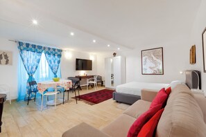 Apartamento clássico, vista para o jardim | Cortinas blackout, quartos à prova de som, ferros/tábuas de passar roupa