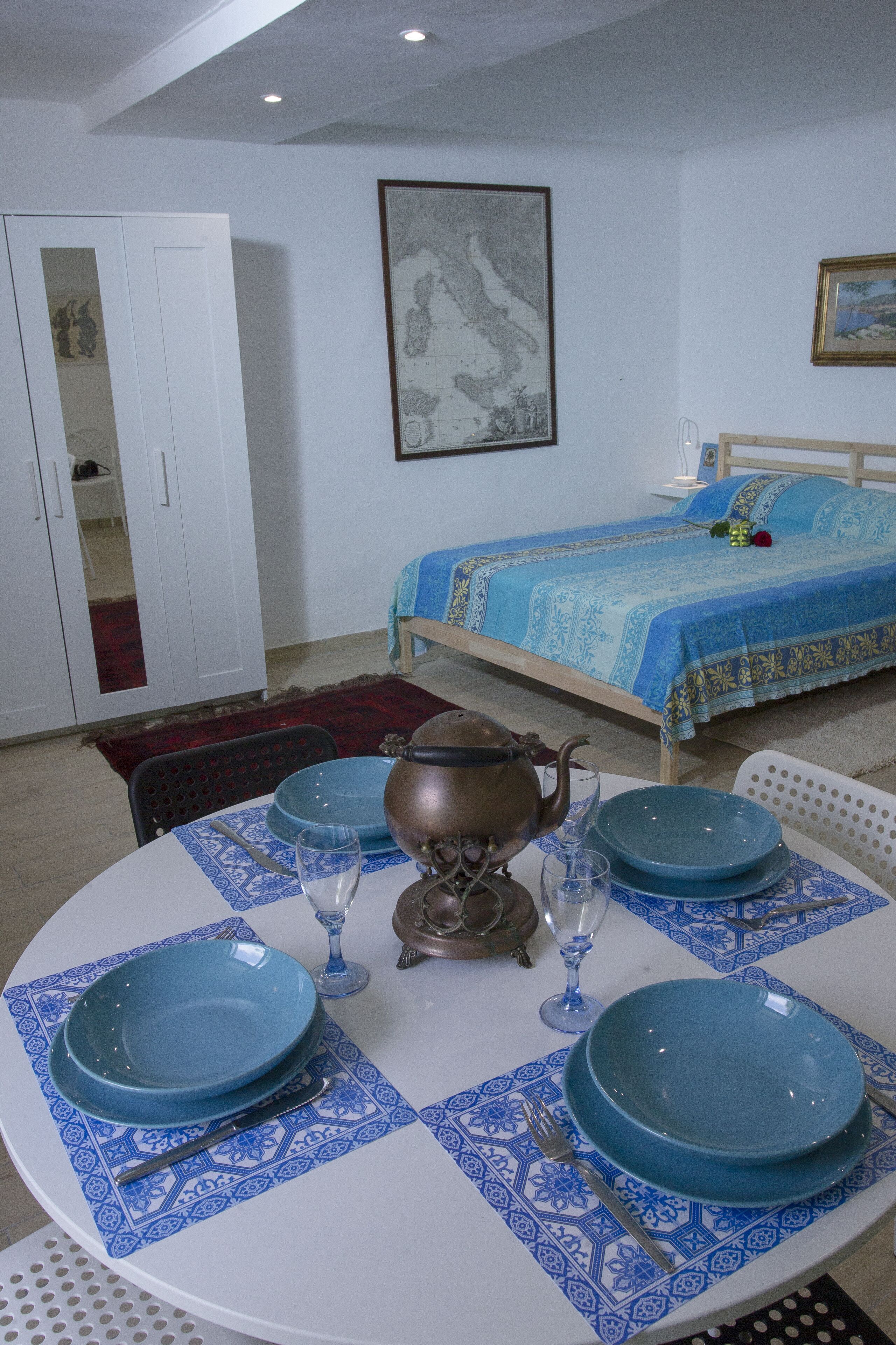 APT 1 - Classic Family | Blendingsgardiner, lydisolert, strykejern/-brett og wi-fi (inkludert)