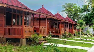 Desk, laptop workspace, free WiFi