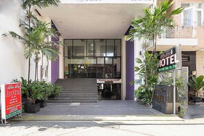 Free WiFi, bed sheets - Collection O Duc Dat Hotel - Go Vap  (Ho Chi Minh City)