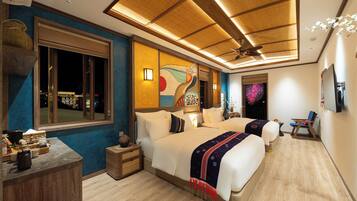 Habitación cuádruple Premium, balcón, vistas a la playa | Escritorio y wifi gratis