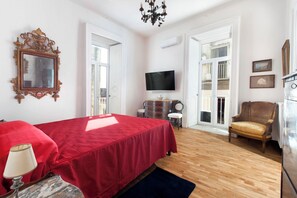 Royal Suite | Soundproofing, iron/ironing board, free WiFi