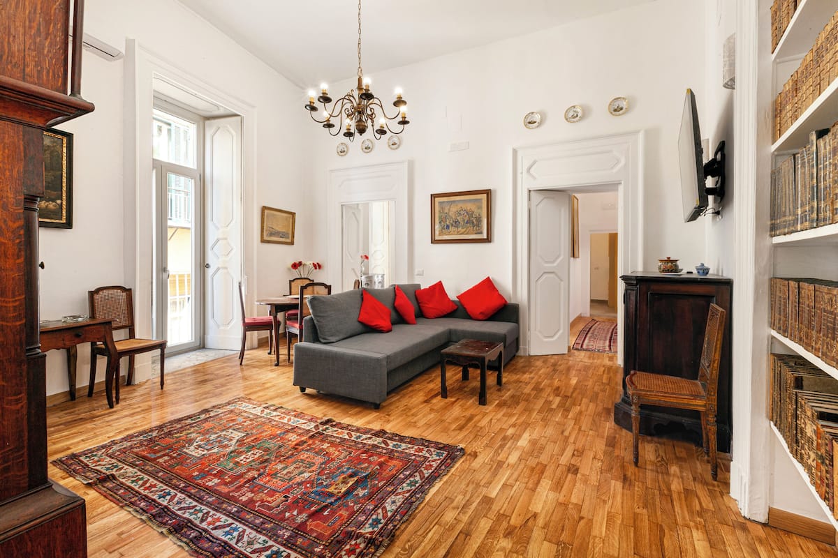 Departamento Deluxe, balcón | Área de sala de estar