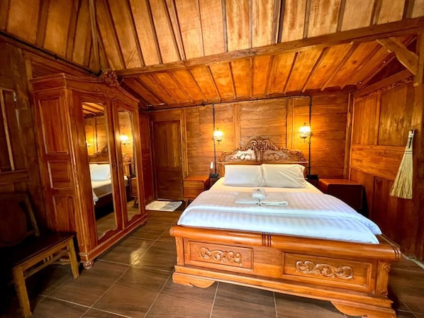 Habitación doble de lujo | Escritorio, espacio para trabajar con laptop y wifi gratis 