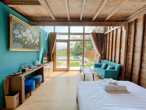 Villa exclusiva | Zona de estar | Una televisión