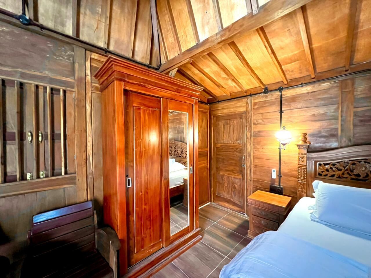 Double Room | Bahagian dalam