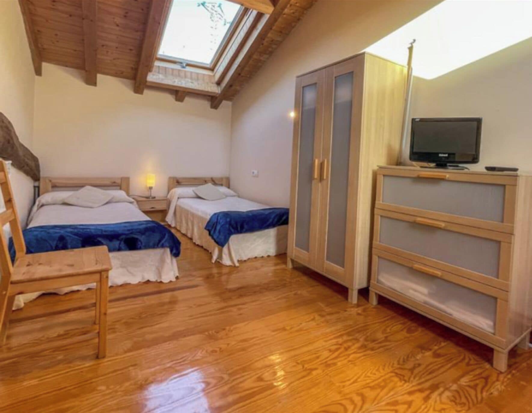 Classic House | Hypo-allergenic bedding, down duvets, bed sheets, wheelchair access