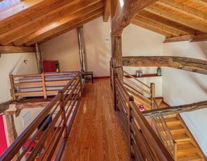 Classic House | Living area | Toys, books - Casa Berrobiaenea (Lana)