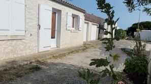 Exterior detail - Maison de la Plage - Les Boulassiers, near port du Douhet Ideal for families (La Brée-les-Bains)