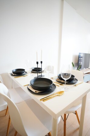 تناول الطعام