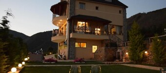 Sofra e Shpatit Hotel