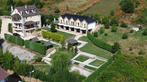 Exterior - Sofra e Shpatit Hotel (Gjinar)