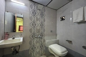 Bathroom - Hotel Kailash Park (Mumbai)