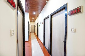 Lobby - Hotel Kailash Park (Mumbai)