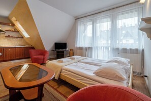Studio Suite, Balcony | Iron/ironing board, free WiFi - RentPlanet - Za Cieszynianką (Zakopane)