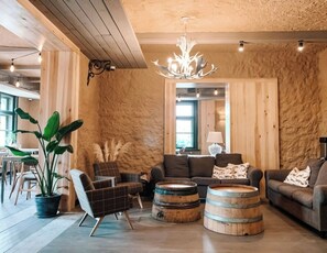 Restaurant - Przystanek Tleń (Tleń)