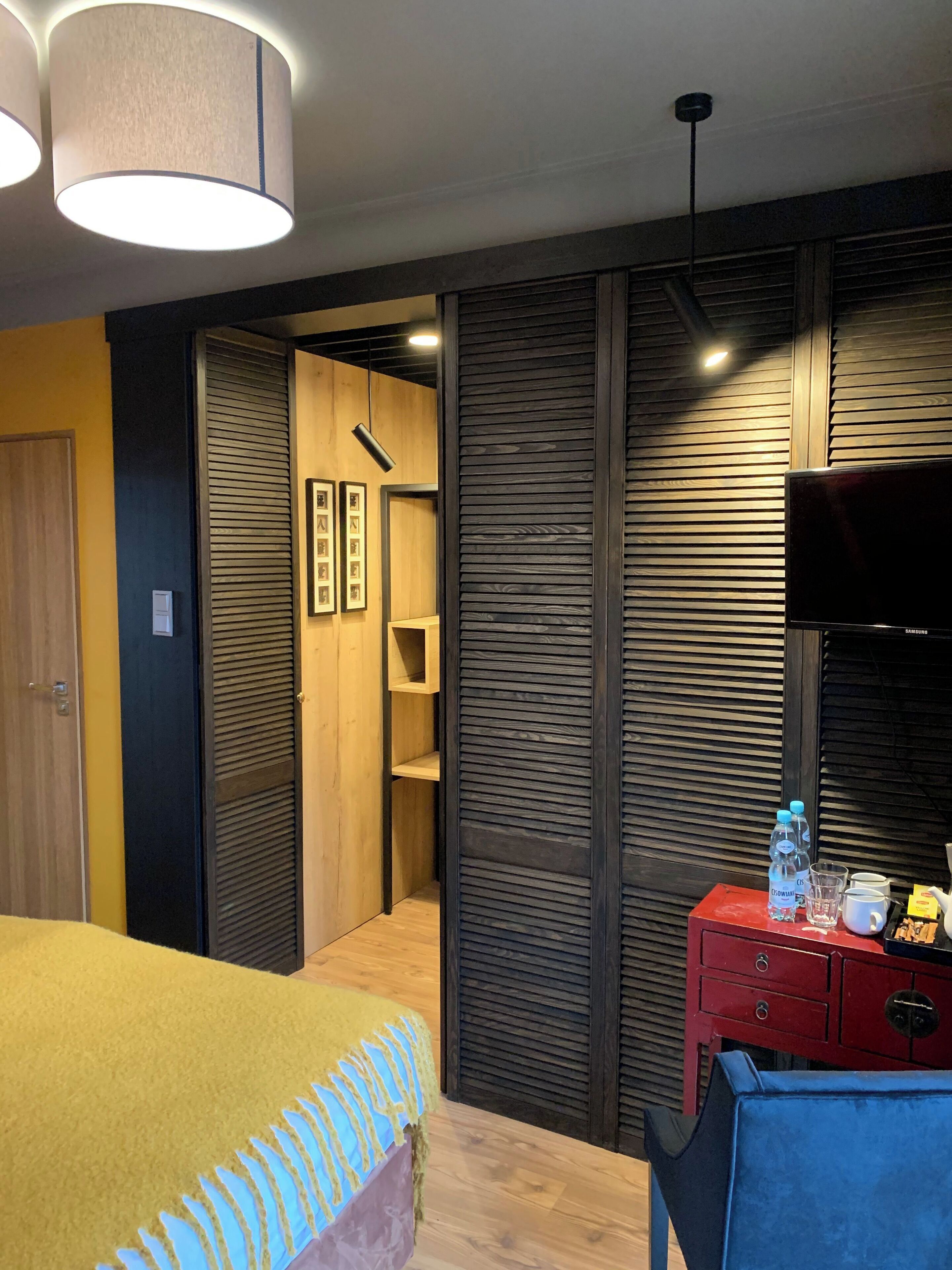 Comfort Single Room, Partial Lake View | Individually decorated, individually furnished, free WiFi, bed sheets