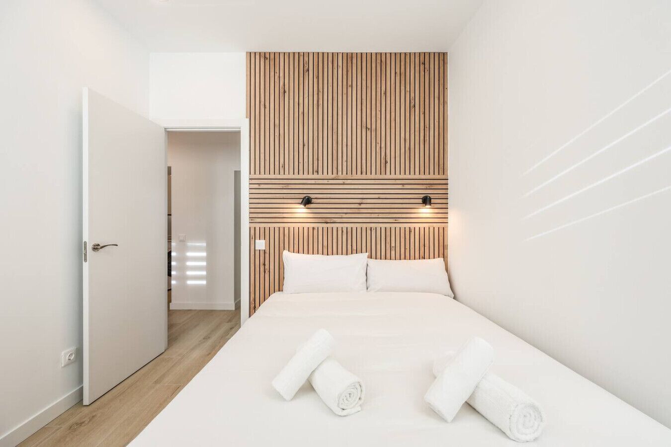 Schreibtisch, Bügeleisen/Bügelbrett, WLAN, Bettwäsche