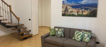 Detached cottage within walking distance of the sea. Ideal for families or several people.