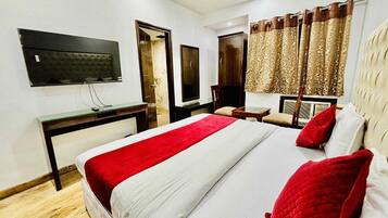 Habitación City doble, vistas a la ciudad | Wifi gratis