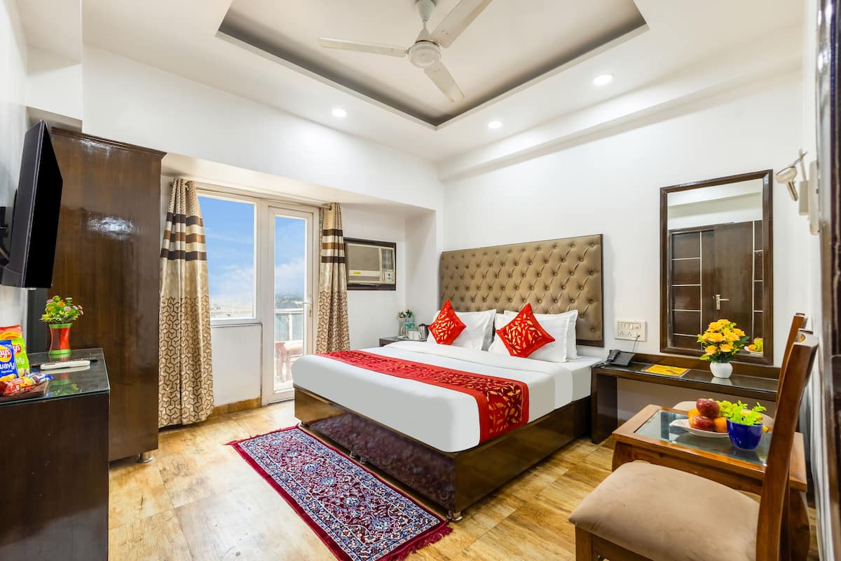 Habitación doble ejecutiva, 1 cama King size, vista a la ciudad | Wifi gratis