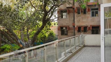 Premium Double Room | Living area