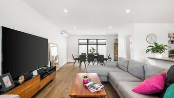 Villa, 2 Bedrooms, Smoking | Living room