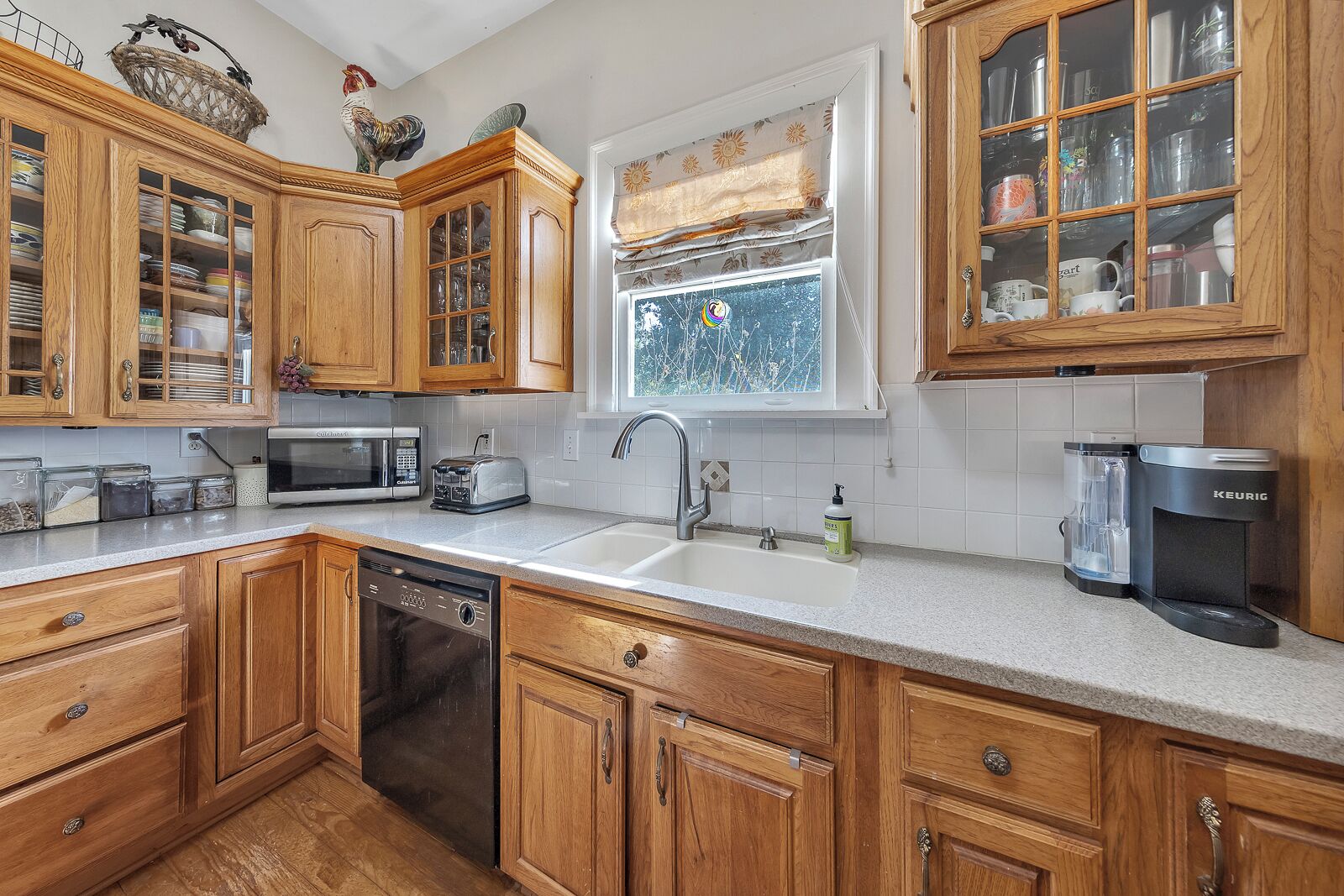 ثلاجة، ميكروويف، فرن، موقد طهي مسطح