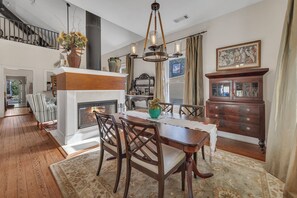 Dining - Bungalow by Mercedes Benz - World Cup Exclusive (Atlanta)