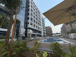 Pool - Azizi  405 Fully Furnished Apartment (Dubai)