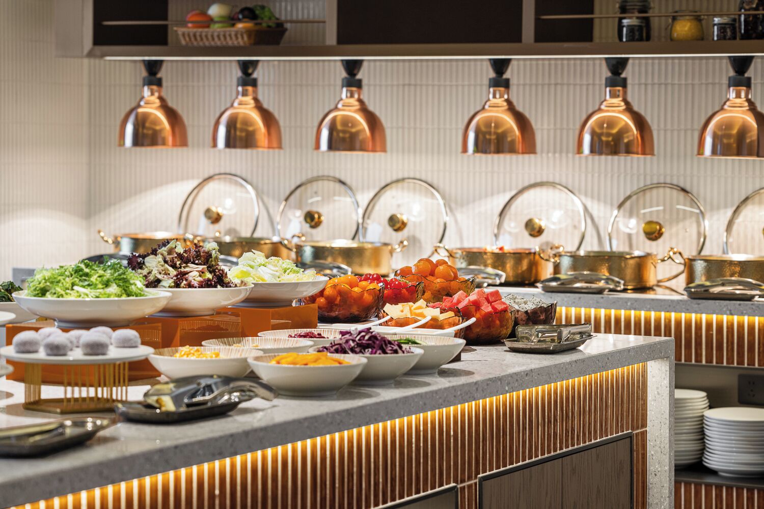Free daily buffet breakfast