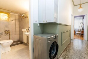Bathroom - Julianna by halu (Thessaloniki)