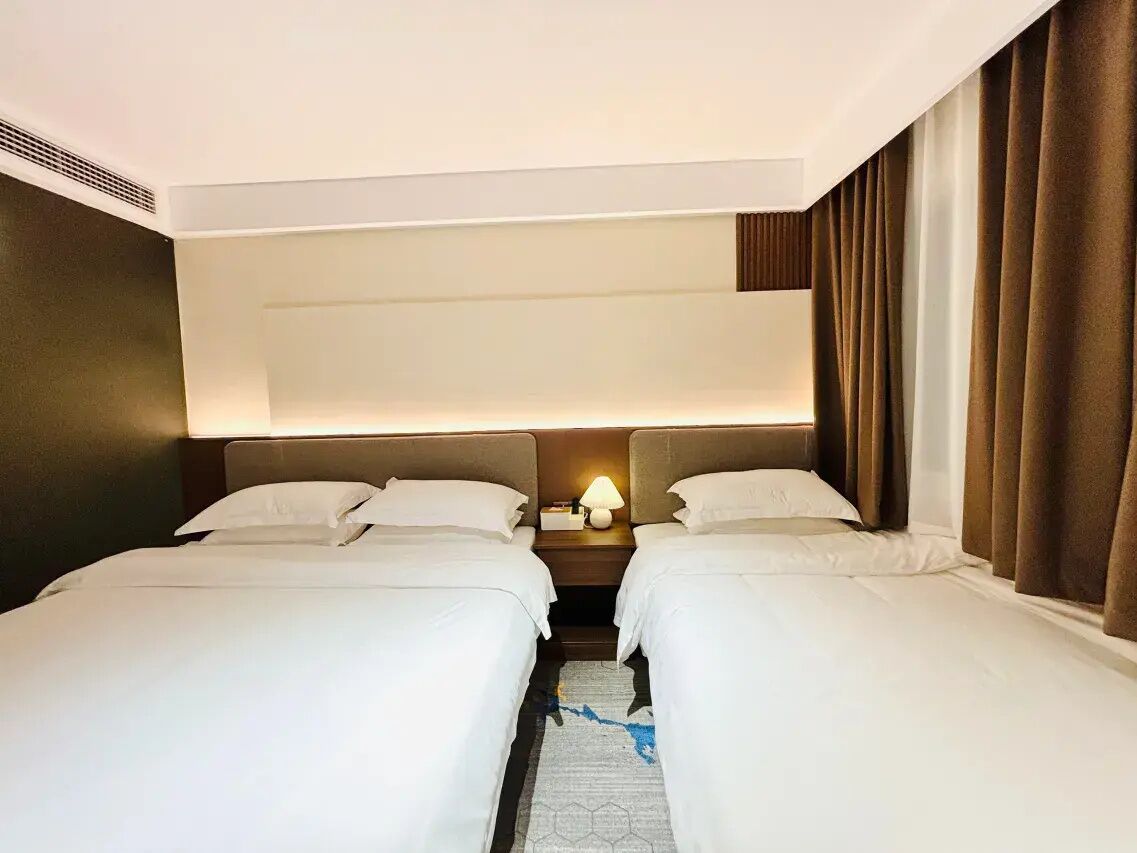 Royal Double Room, Courtyard View | Living area