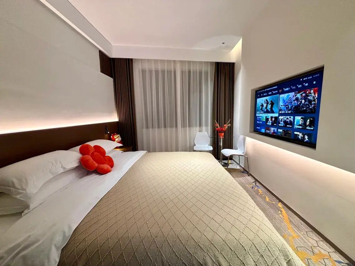 Chambre Double Affaires, vue cour intérieure