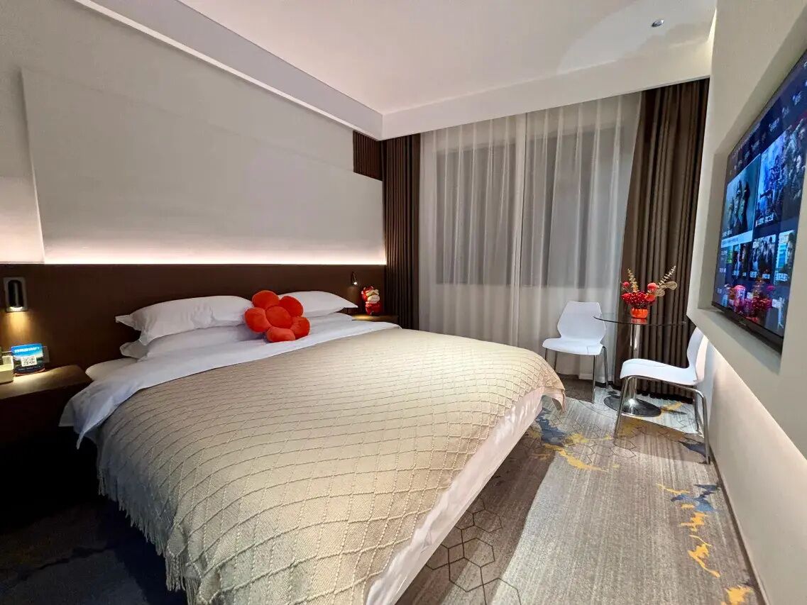 Business Double Room, Courtyard View | Premium bedding, down comforters, individually decorated
