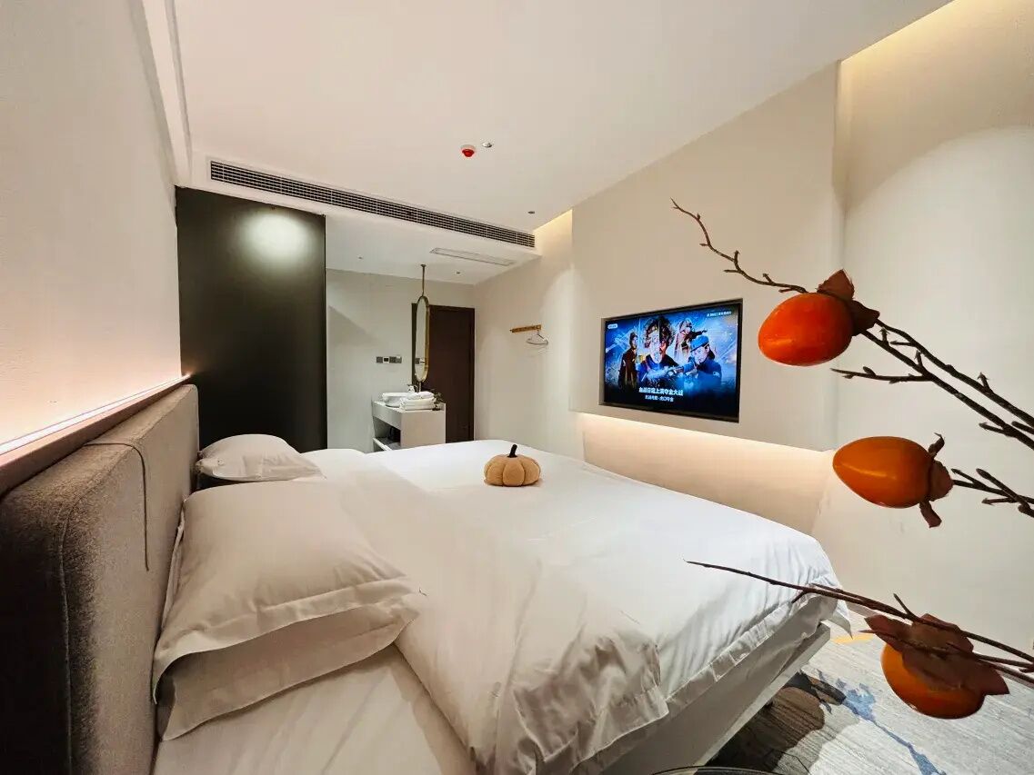 Chambre Double Confort, vue cour intérieure