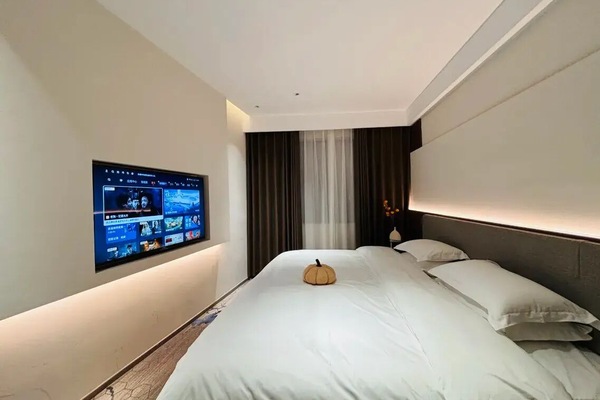 Comfort Double Room, Courtyard View | Premium bedding, down comforters, laptop workspace, WiFi (free)