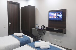 Deluxe Double or Twin Room, Balcony, City View | Television - Axon Corporate Stays Sector 52 Gurgaon (Gurugram)