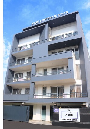 Front of property - Axon Corporate Stays Sector 52 Gurgaon (Gurugram)