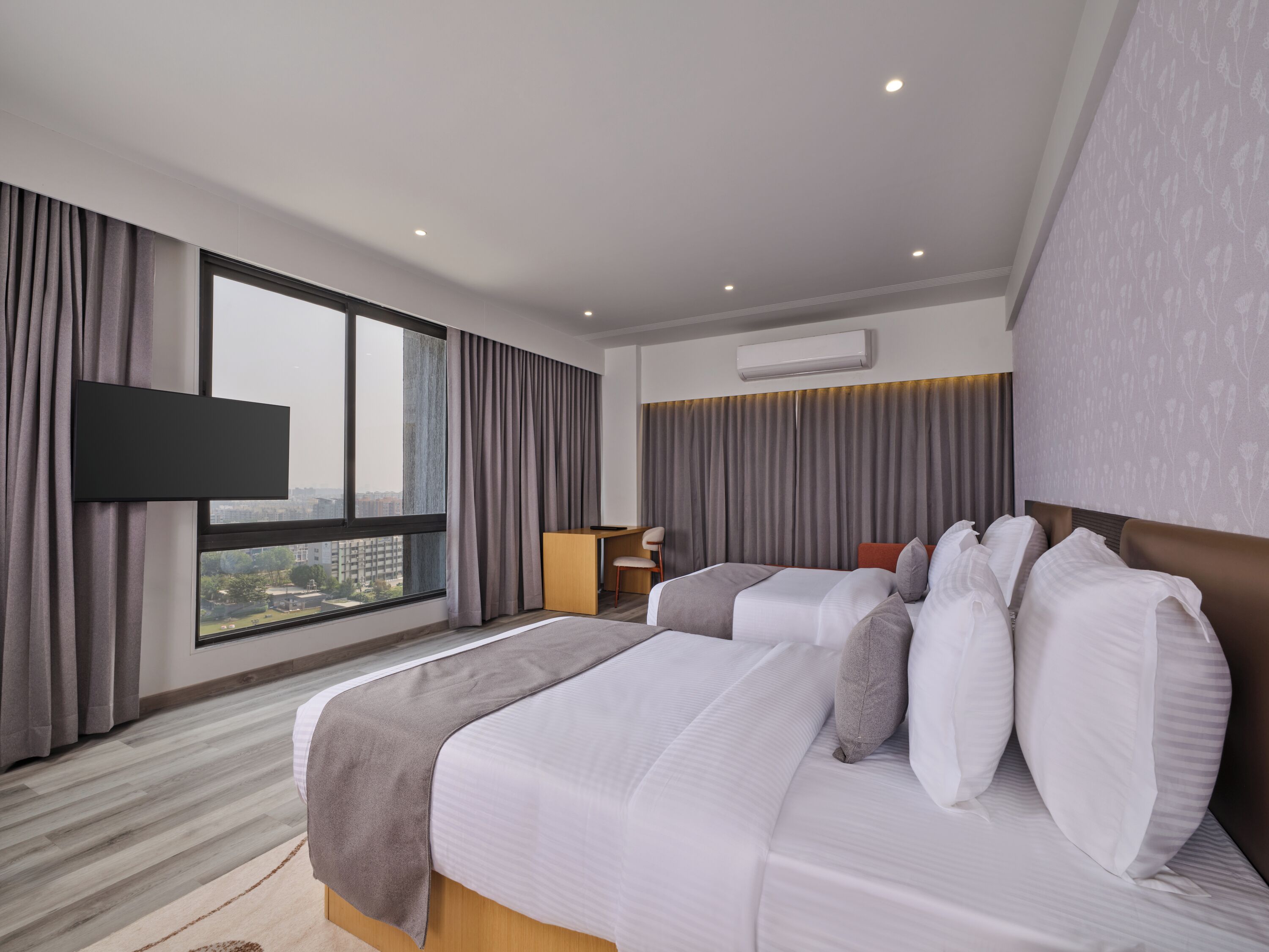 Superior kamer, 1 twee- of 2 eenpersoonsbedden | Een minibar, een kluis op de kamer, een bureau